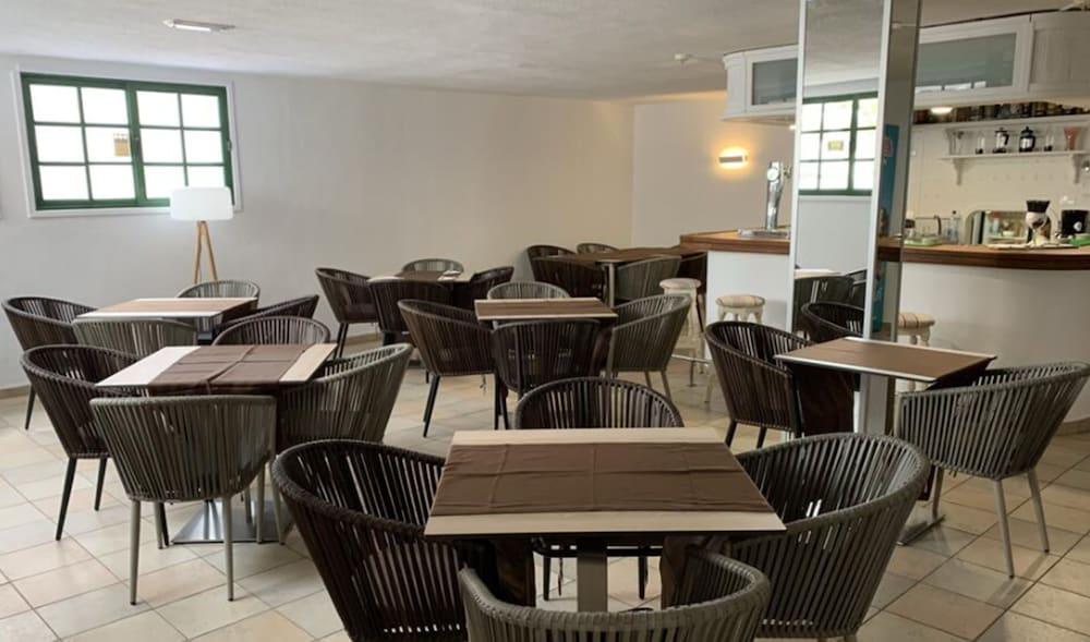 Apartahotel Makai Playa del Águila